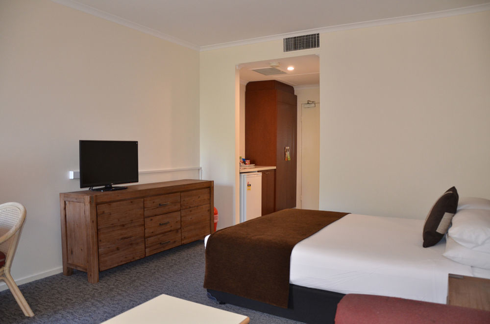 Quality Hotel Manor Mitcham Exterior foto